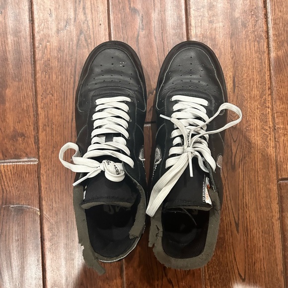 Nike Air Force 1 Low '07
Off-White MoMA - Picture 3 of 8